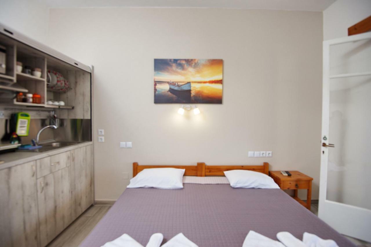 Αlexandros Apartment Votsi  Екстериор снимка